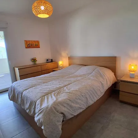 Climatise 45m² Avec Terrasse A Meze, 4 Pers - Fr-1-604-59 Apartmán