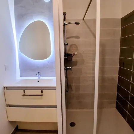 Climatise 45m² Avec Terrasse A Meze, 4 Pers - Fr-1-604-59 * Mèze